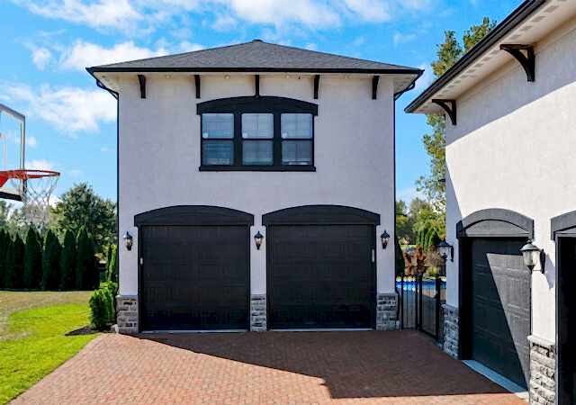 Mega Garage 5
